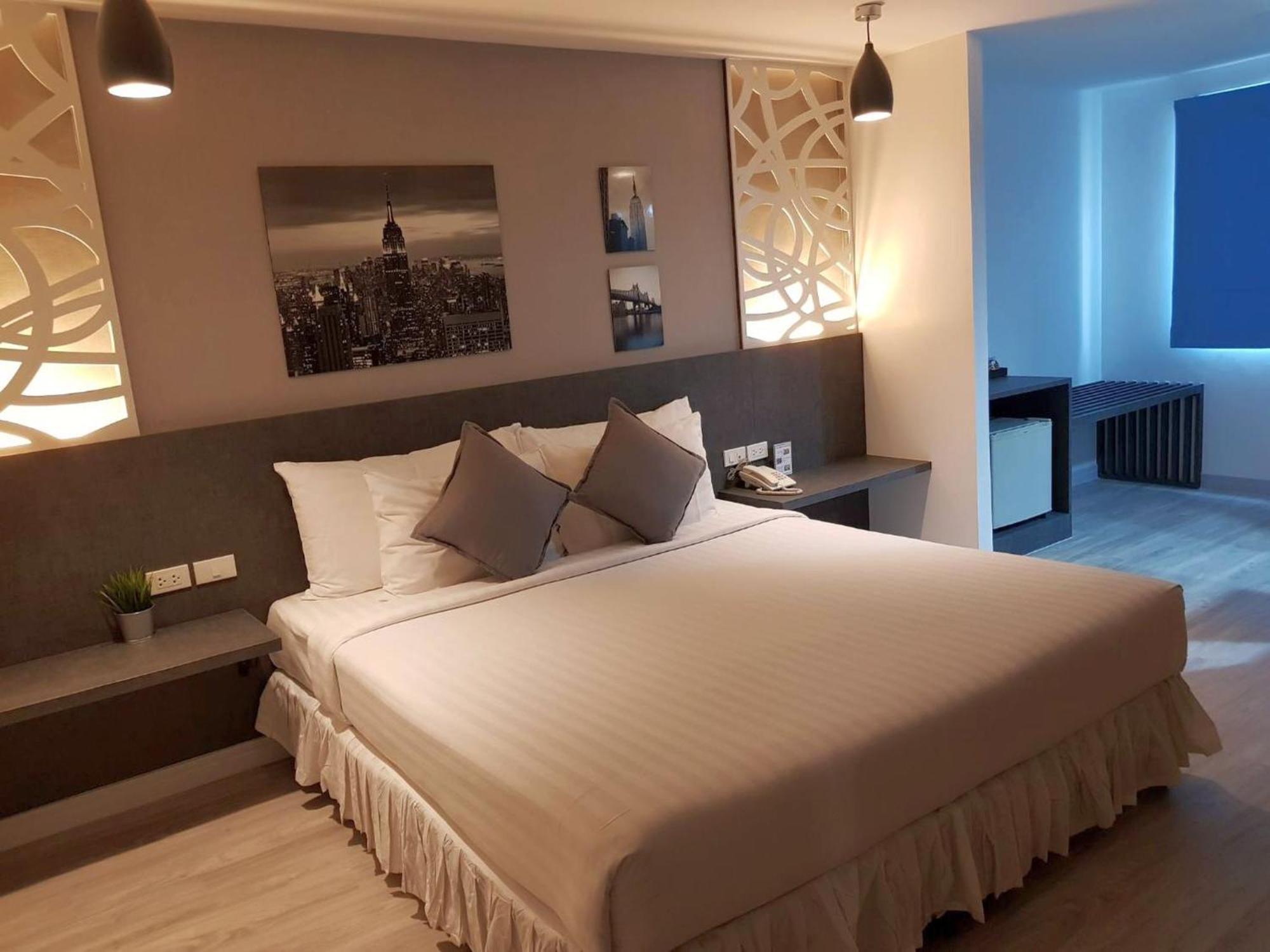 The Mini R Ratchada Hotel Bangkok Bagian luar foto