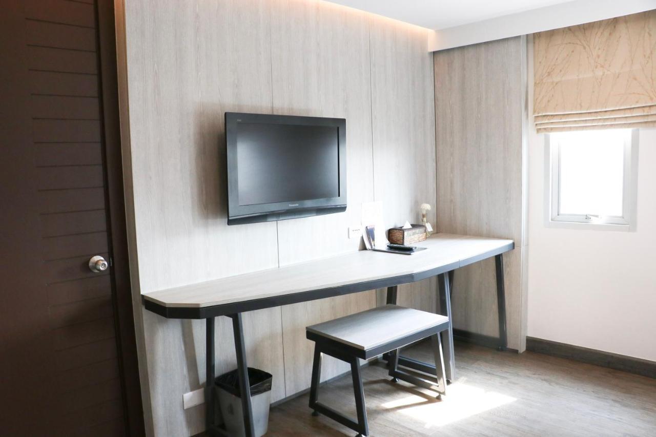The Mini R Ratchada Hotel Bangkok Bagian luar foto