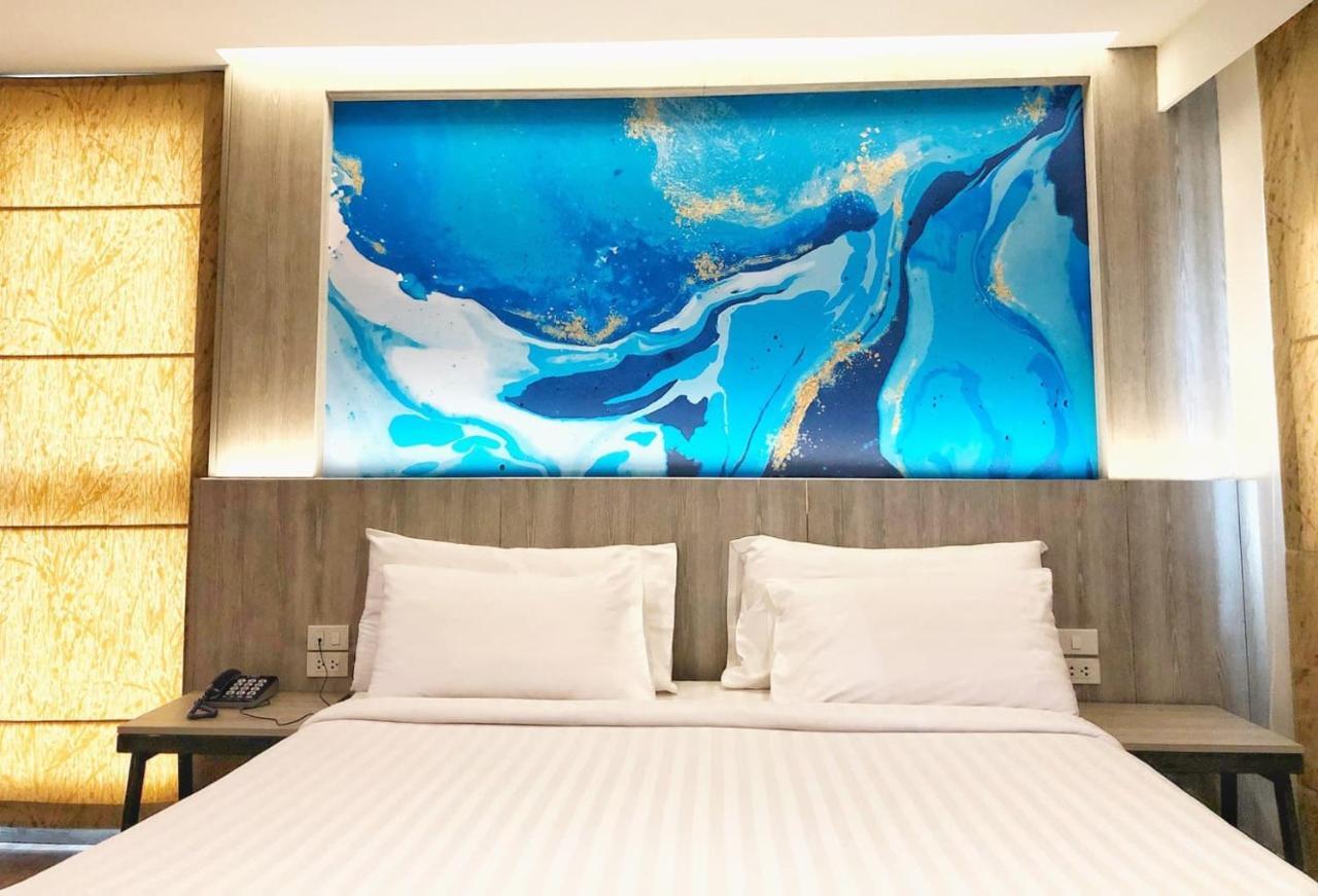 The Mini R Ratchada Hotel Bangkok Bagian luar foto