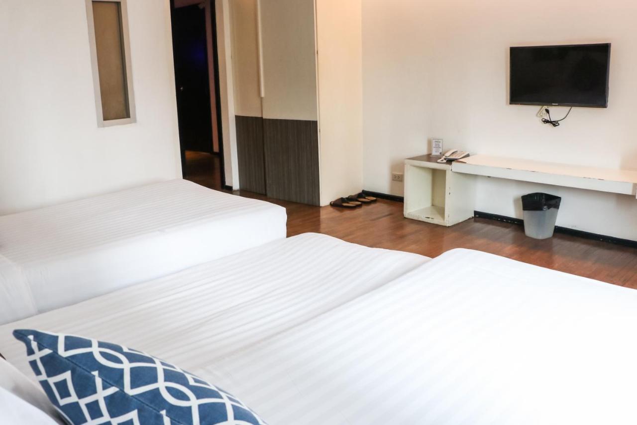 The Mini R Ratchada Hotel Bangkok Bagian luar foto