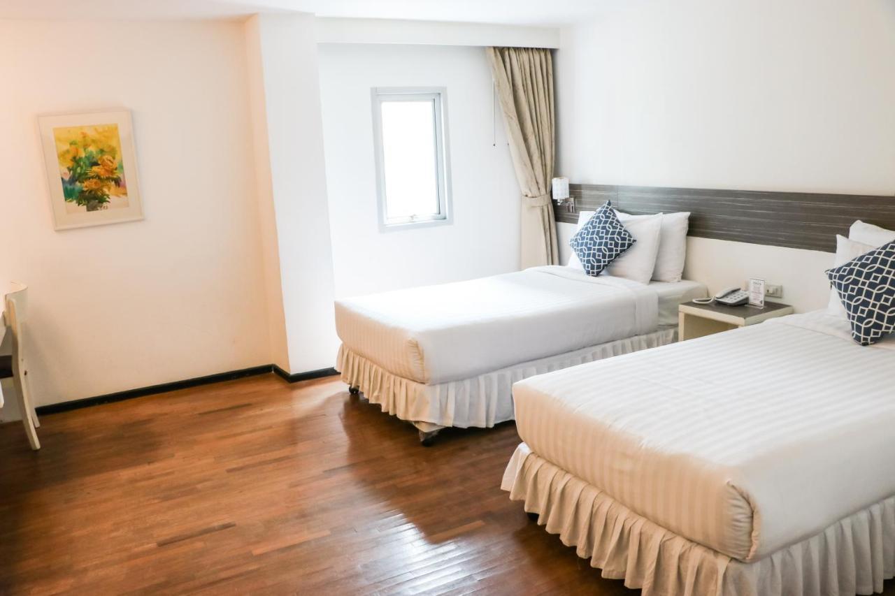 The Mini R Ratchada Hotel Bangkok Bagian luar foto