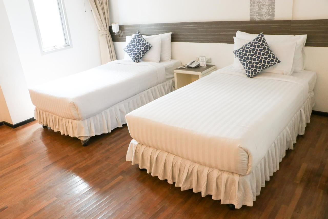 The Mini R Ratchada Hotel Bangkok Bagian luar foto