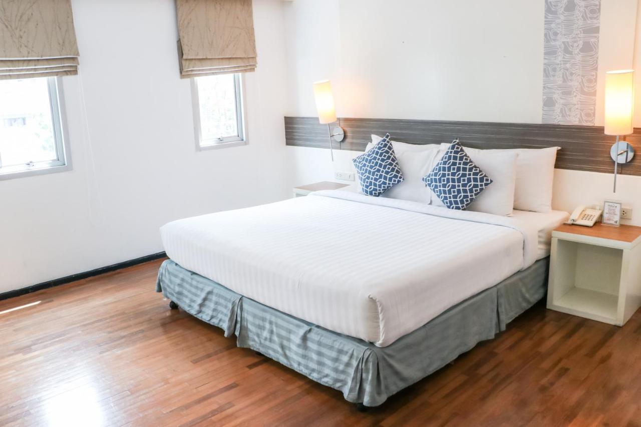 The Mini R Ratchada Hotel Bangkok Bagian luar foto